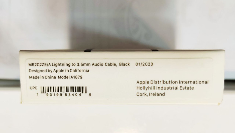 کابل AUX آیفون (LIGHTNING) **اصلی** سرکارتنی